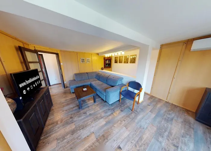 Botond Haz * Balatonfüred